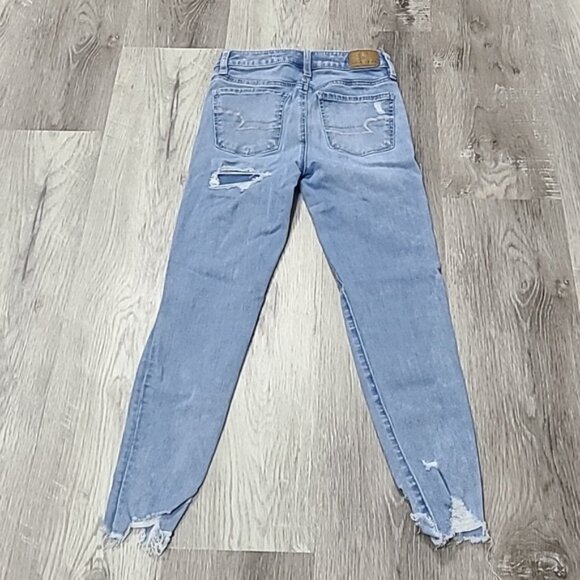 103. American Eagle Ripped Jeans - Picture 3 of 3
